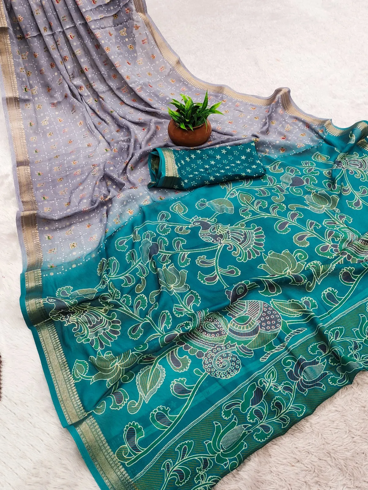 Kashvi Dastoor Vol 8 Viscose Bright Moss Foil Casual Wear Saree Collection