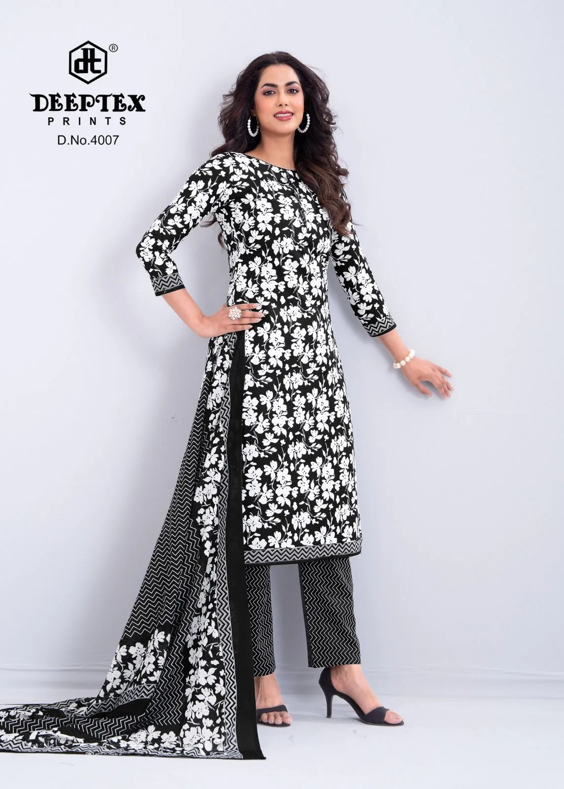 Deeptex Aaliza B & W Vol 4