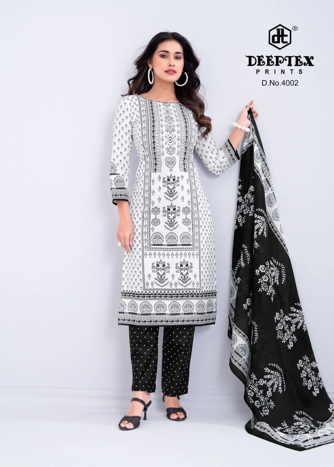 Deeptex Aaliza B & W Vol 4