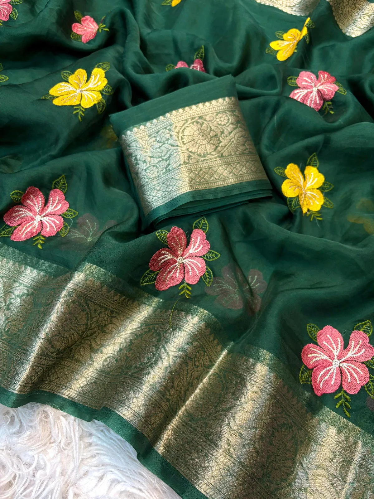 Kc 217 Kanchipuram Organza Jacquard Weaving Saree Collection